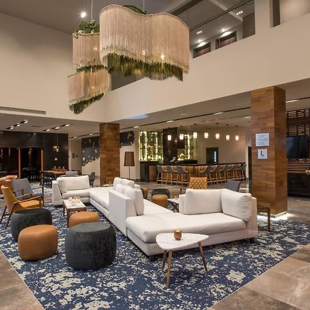 Courtyard By Marriott San Luis Potosi, Los Lagos Buitenkant foto